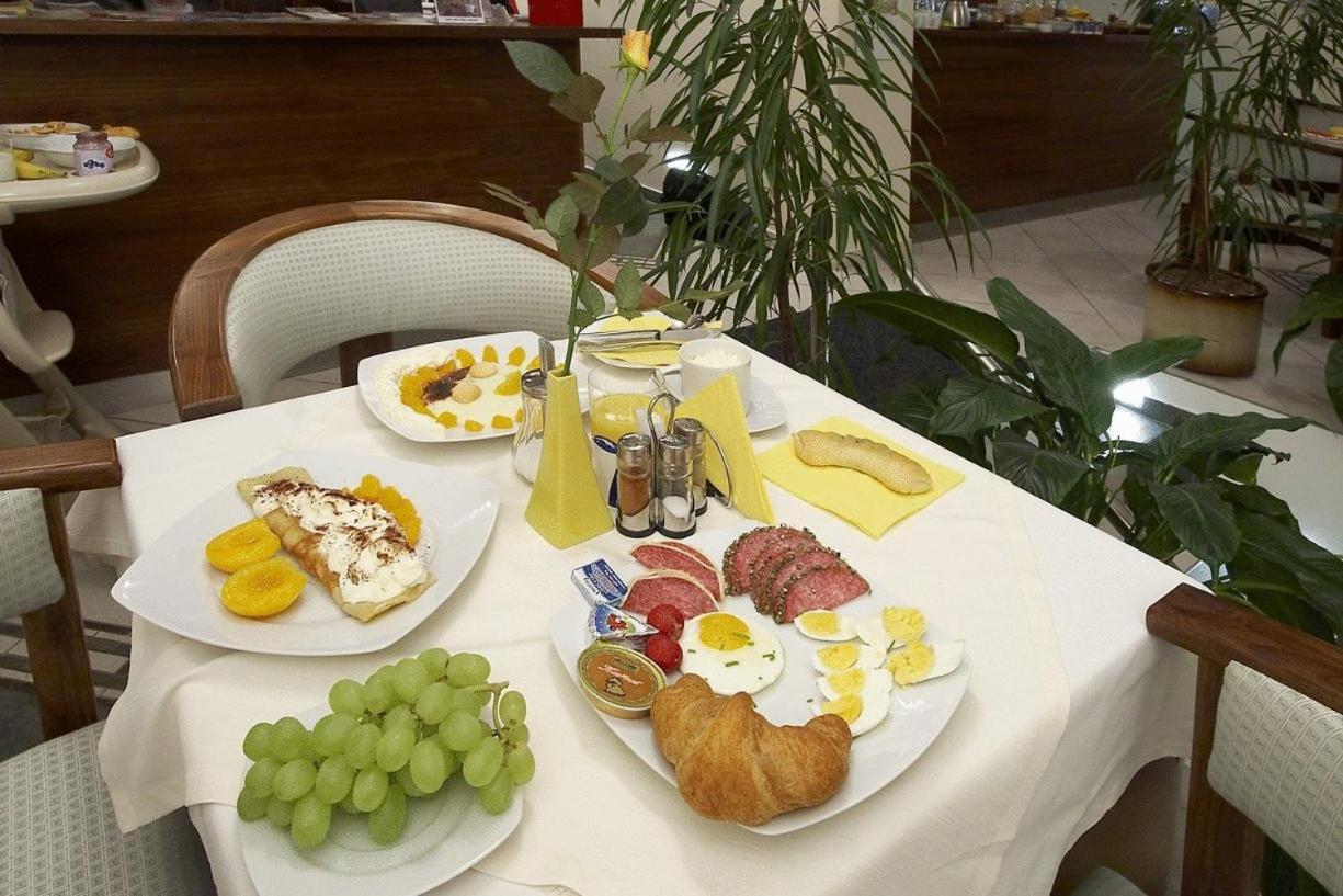Hotel Penzion Na Hrade Olomouc Buitenkant foto