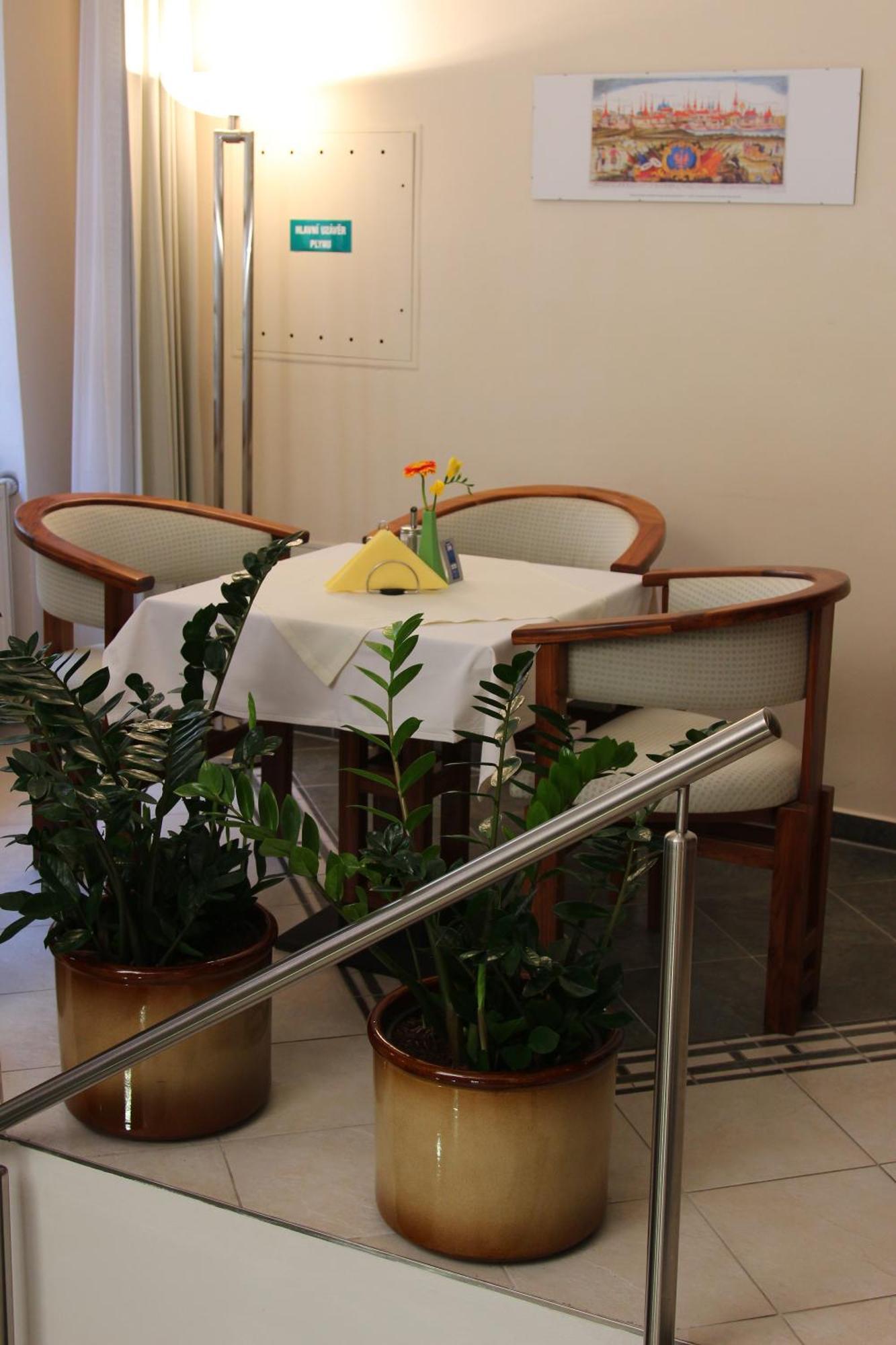Hotel Penzion Na Hrade Olomouc Buitenkant foto